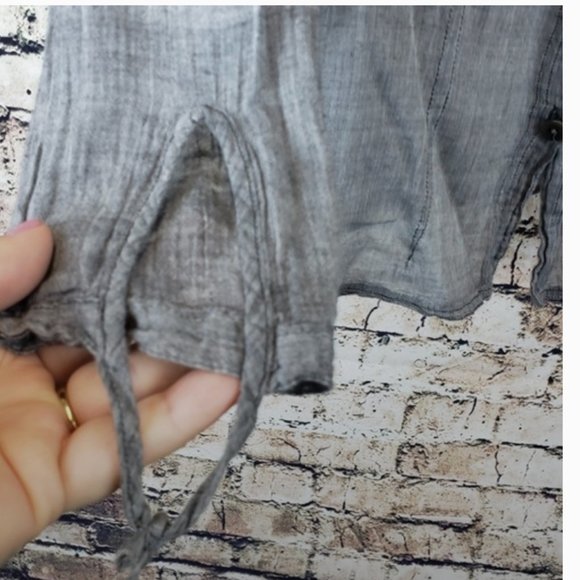 Neesh by D.A.R.Top. Sheer, 100% cotton Grey Button down.M-L - Picture 3 of 5